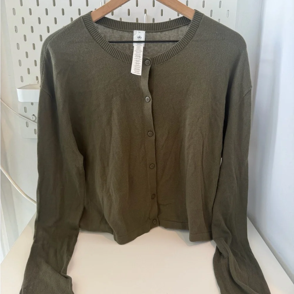 ALO Yoga Olive Crop Cardigan - Picture 5 of 7